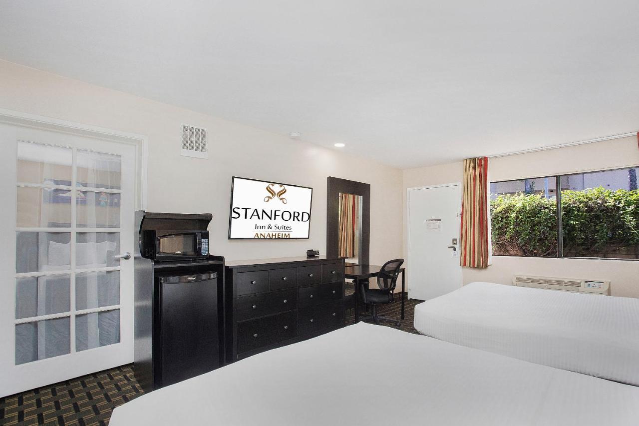 Stanford Inn & Suites Anaheim Exterior photo